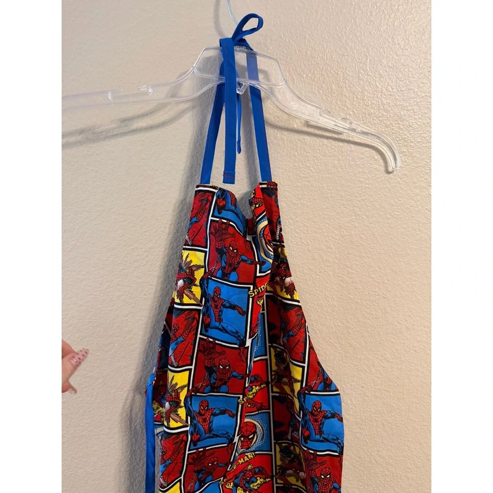 Kids Spiderman Superhero Comic Apron Blue Red Graphic REVERSIBLE 4/5
